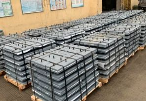 礦山機(jī)械陶瓷耐磨板有哪些性能特點?[江河]